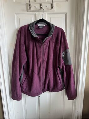 Columbia Plum and Gray Women's Fleece Jacket